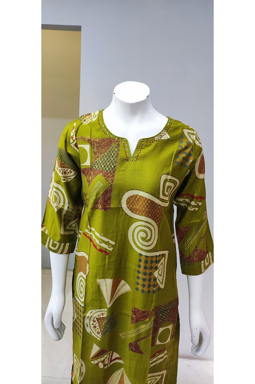 Casual Wear Kurti Set paired with Chiffon Dupatta