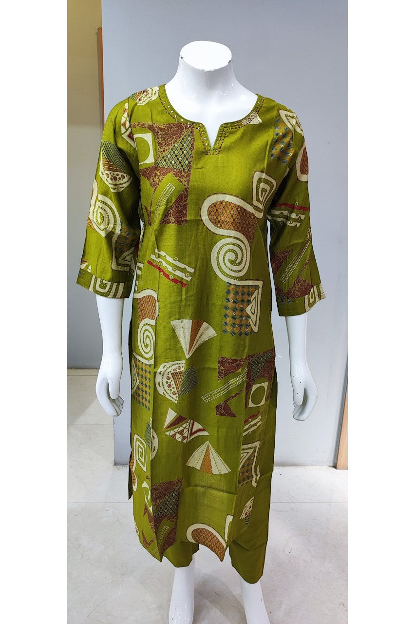 Casual Wear Kurti Set paired with Chiffon Dupatta