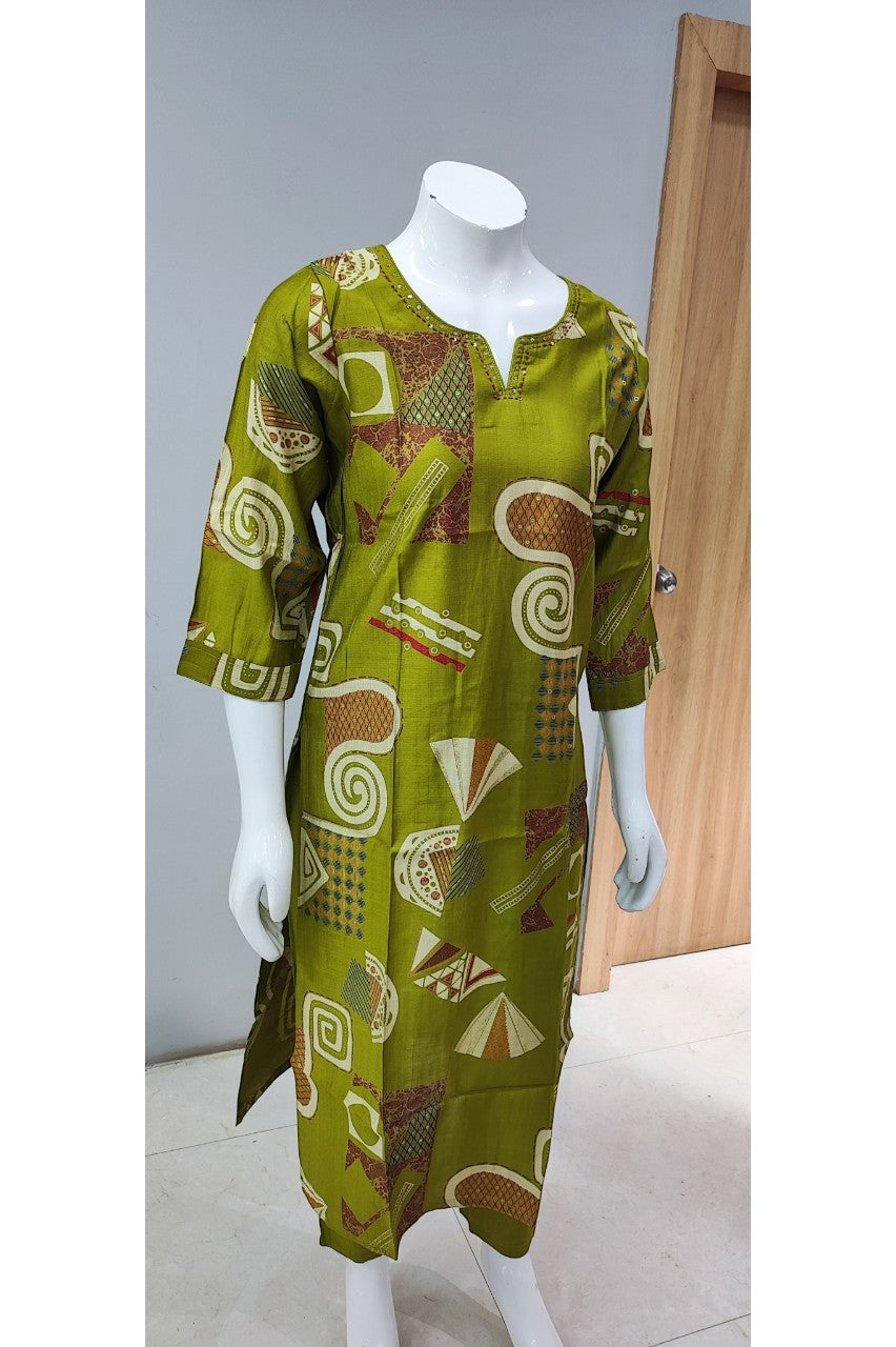 Casual Wear Kurti Set paired with Chiffon Dupatta