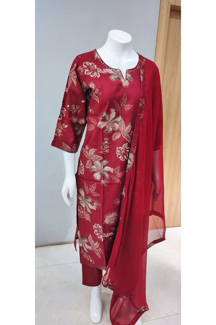 Casual Wear Kurti Set paired with Chiffon Dupatta