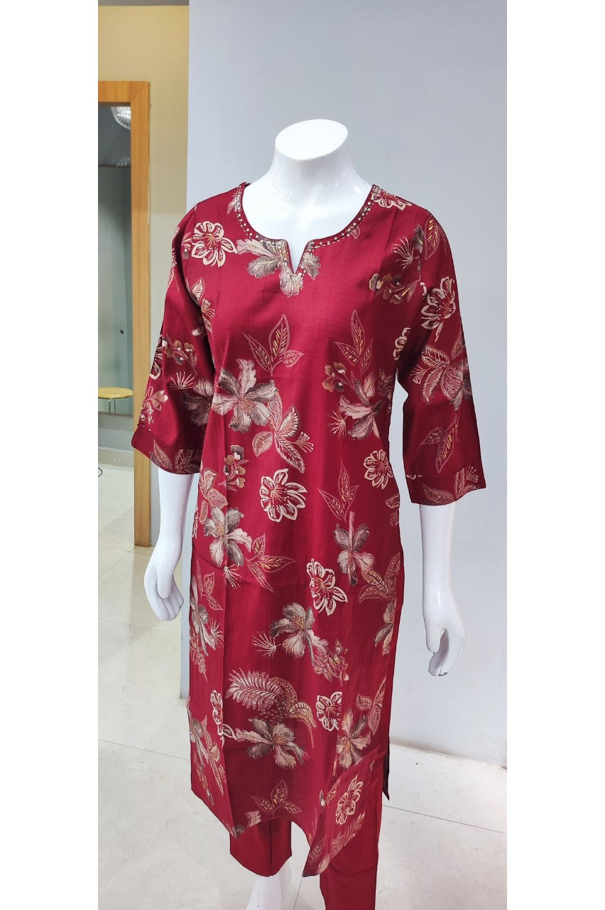Casual Wear Kurti Set paired with Chiffon Dupatta