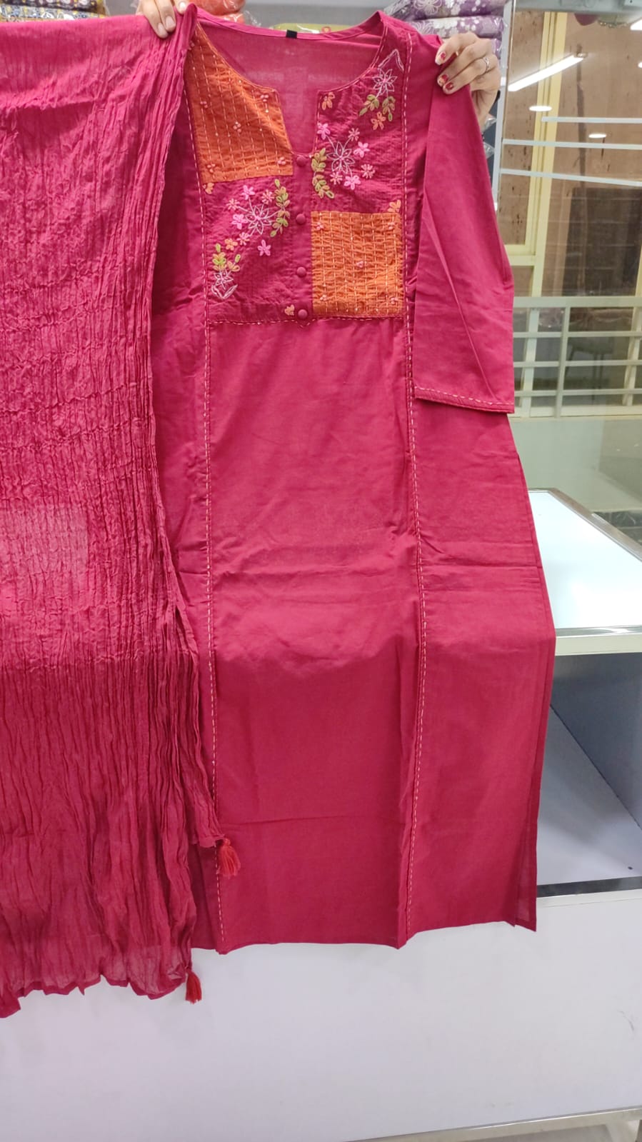 Kurti Set - Pink- French Knots