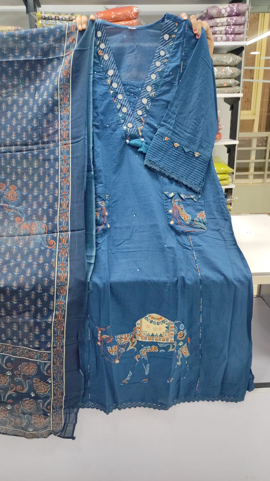 Premium Kurti Set wtih Aplic work - V neck